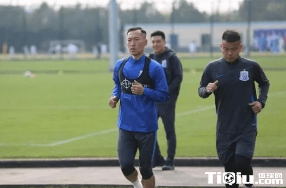 上海申花长春亚泰首发浮现