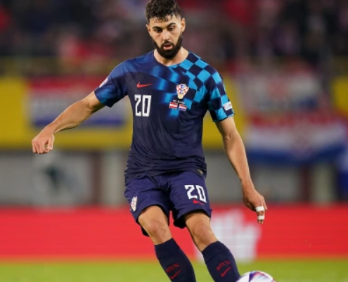 ������Ϊ���ߵϰ¶���� ����7500��Ӣ���ķ���