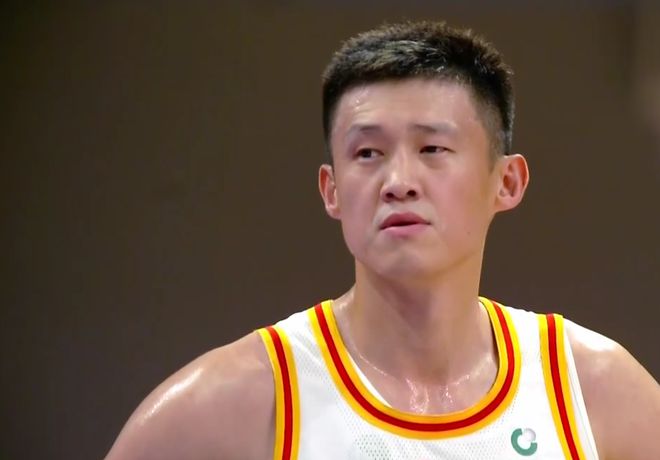 朱芳雨签约2米08锋线黄明依 广东队找到周鹏接班人