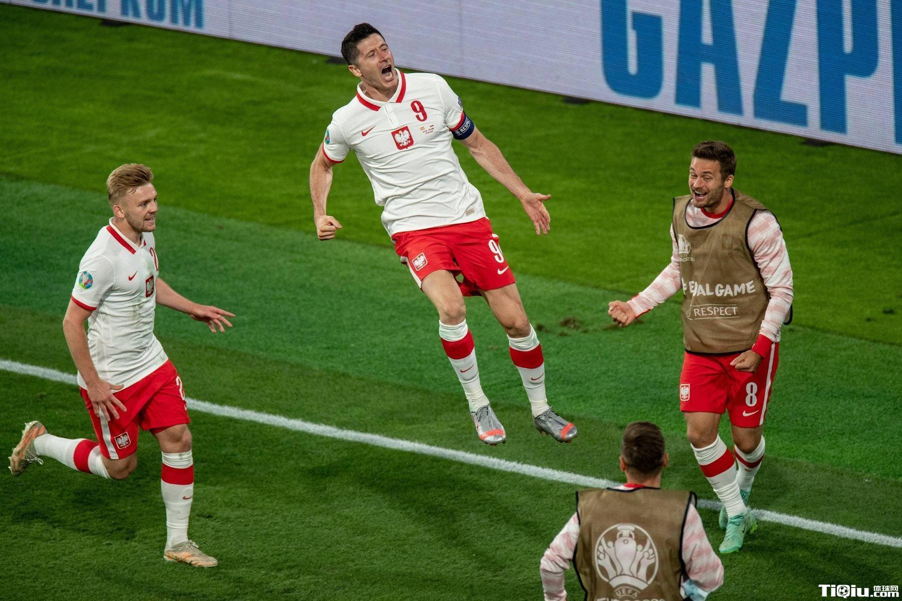 欧预赛大冷门摩尔多瓦诞生