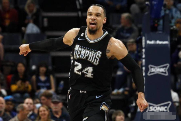 ����Ͷ񺺵������4��8000��ǩԼ ����4��3200��غ�̫���з�������