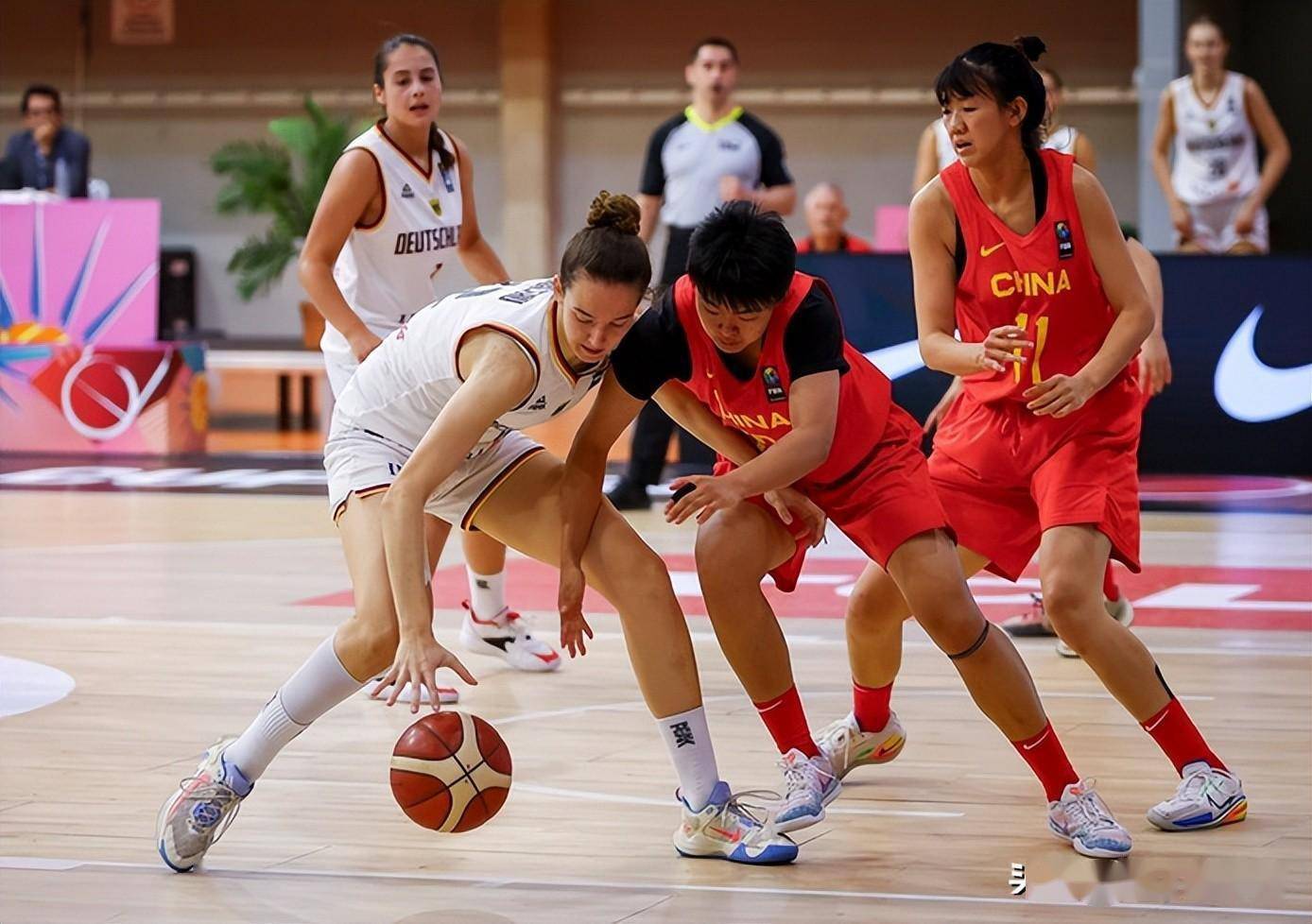U19女篮世界杯中国63-76不敌德国 U19女篮世界杯五战全败