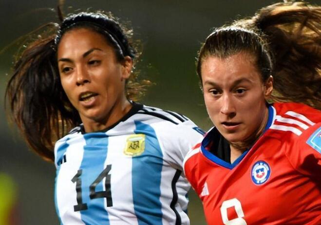 女足世界杯第三日小组赛 阿根廷女足能否抵挡欧洲队伍