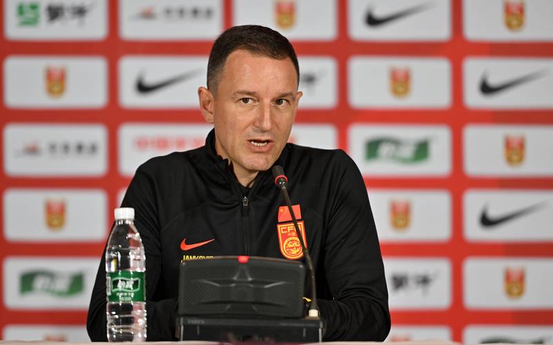 �й������ö����������� ������ģ�º�����������̸