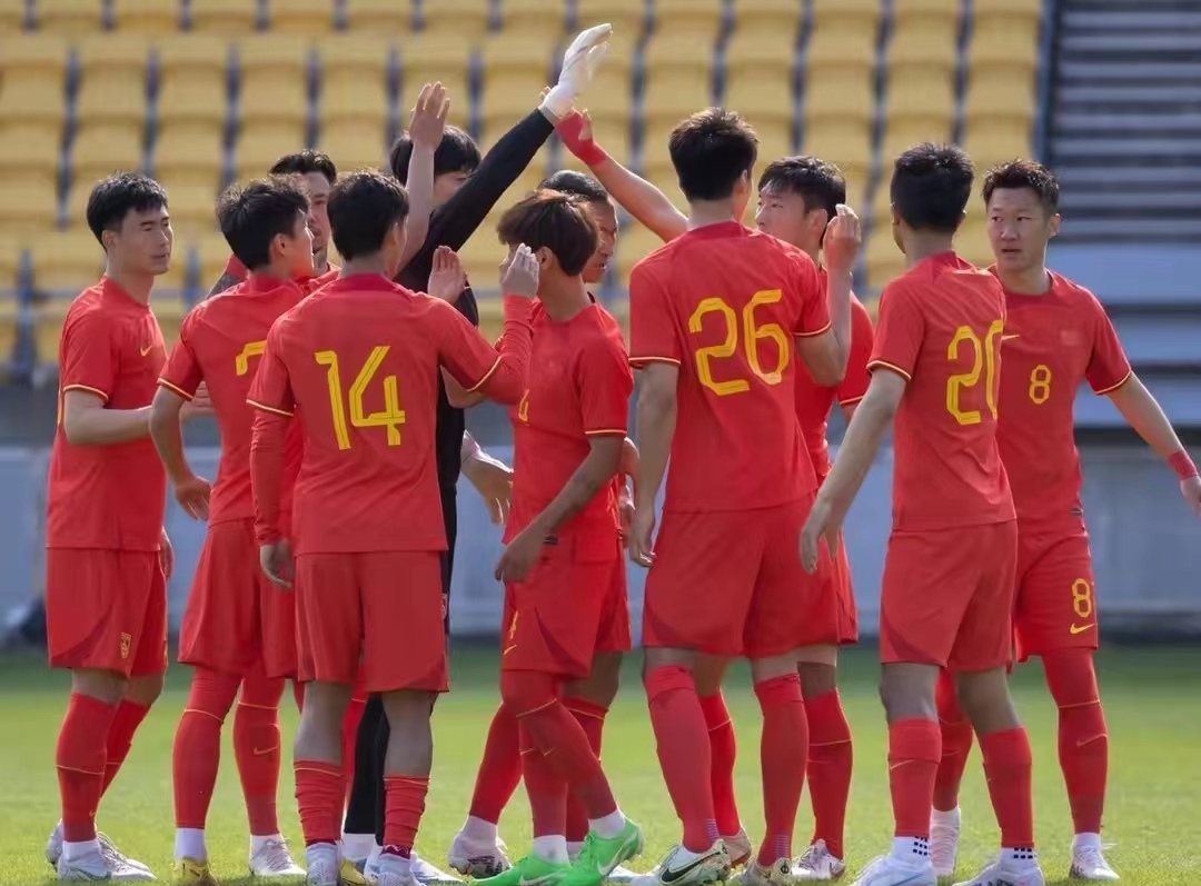 中国足球为何如此不堪 足坛反腐行动备受球迷关注