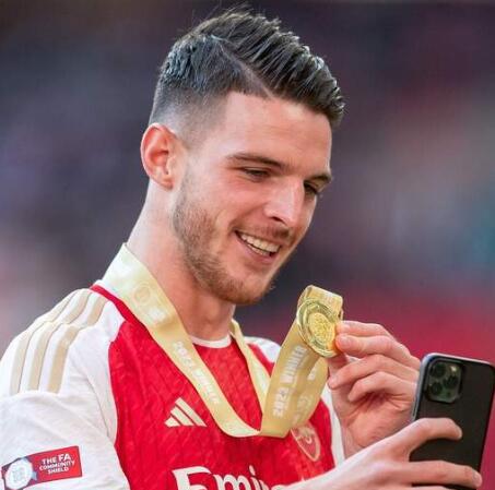 阿森纳全力以赴渴望击败曼联