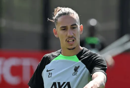 利物浦与齐米卡斯续约 认为他是中场不可或缺的人选