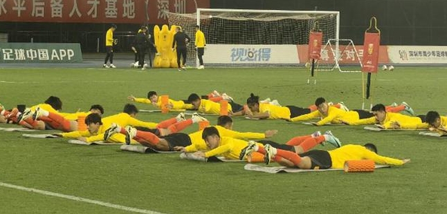 李可因处理家事请假 暂未现身国足集训营