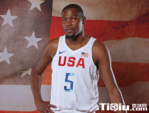 杜兰特低调入勇士拉动梦之队 kd与汤神格林率先磨合