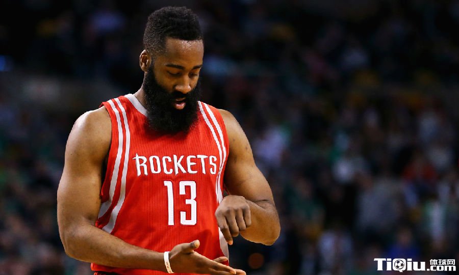 火箭大胡子结束夏季集训 哈登举办新赛狂欢派对