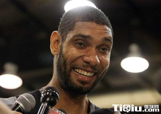 马刺邓肯低调出现明星演唱会