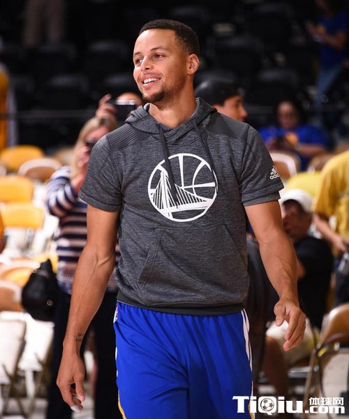 库里和杜兰特谁当老大 勇士库里出任球队领袖