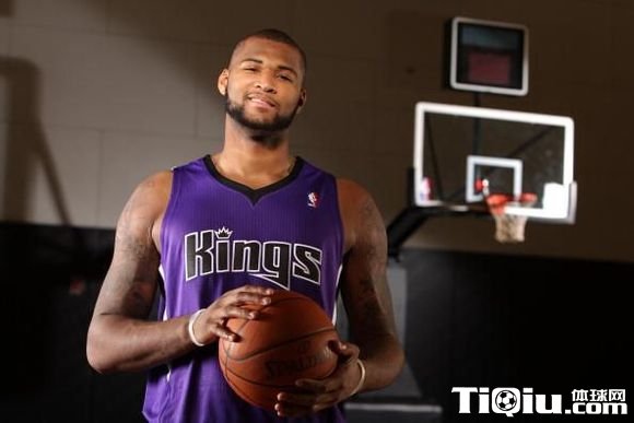 考辛斯为什么叫表妹 国王考辛斯外号由来