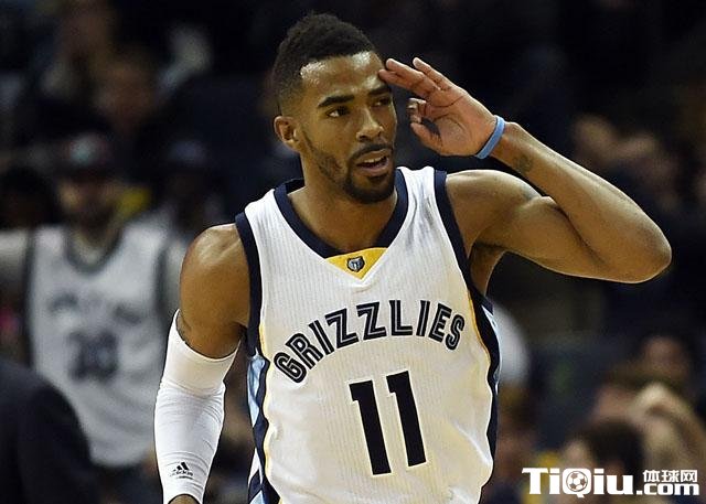 NBA常规赛灰熊vs黄蜂 康利爆发暴砍31分胜黄蜂