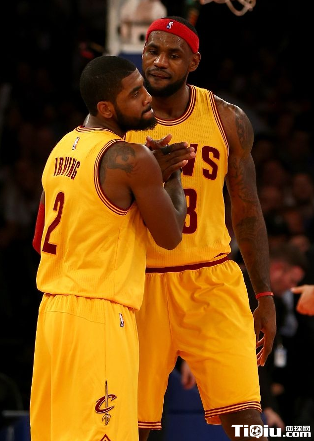 欧文与詹姆斯比哪个好 骑士欧文单挑强压詹姆斯