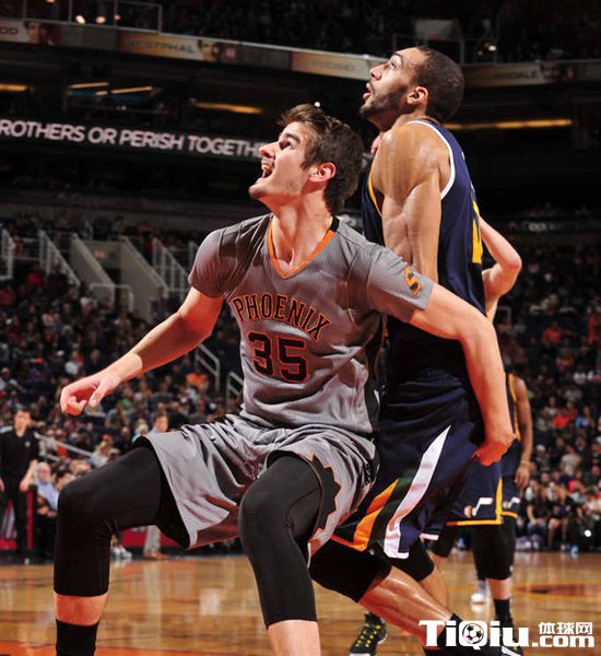 NBA常规赛太阳vs爵士 太阳布莱徒砍31分惜败爵士