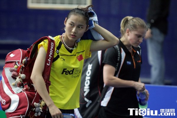 中国女羽毛球运动员 王仪涵爆冷出局里约奥运会