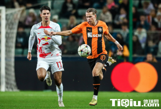 切尔西和阿森纳争夺穆德里克