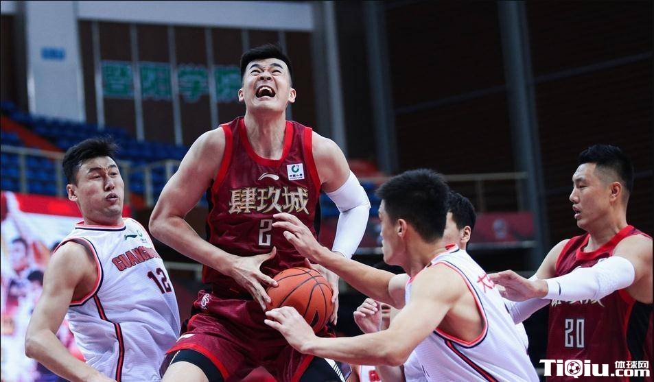 北京队两极化严重