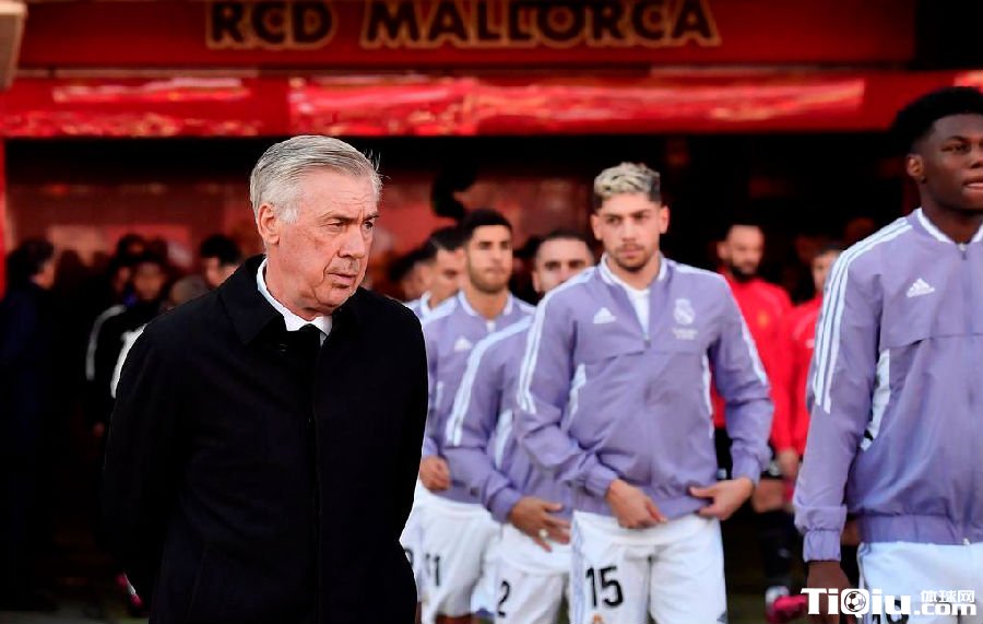 曼联补赛主场对阵利兹联