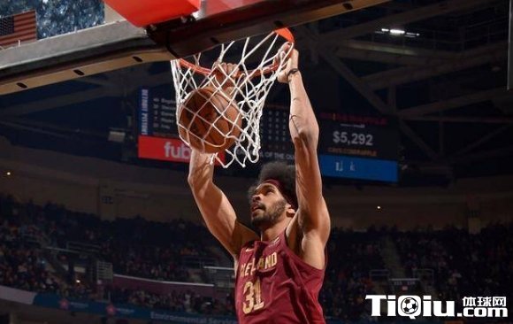 骑士队113-85轻取活塞队