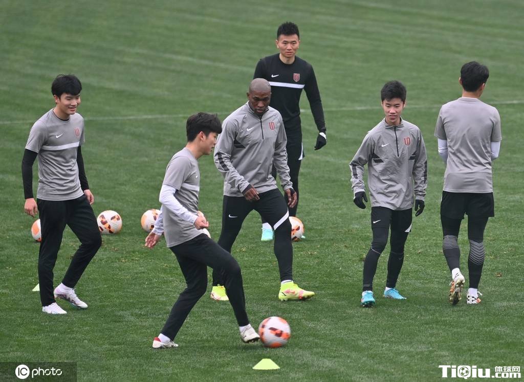 17队启动备战冲超