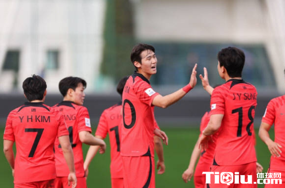 韩国U20大胜国足克星