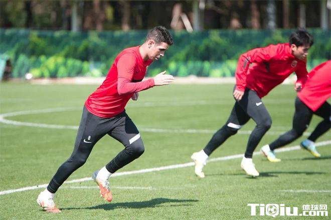 上海海港完成冠军阵容