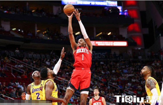 安东尼缺阵湖人内线无人