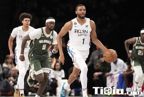 雄鹿大胜篮网15连胜