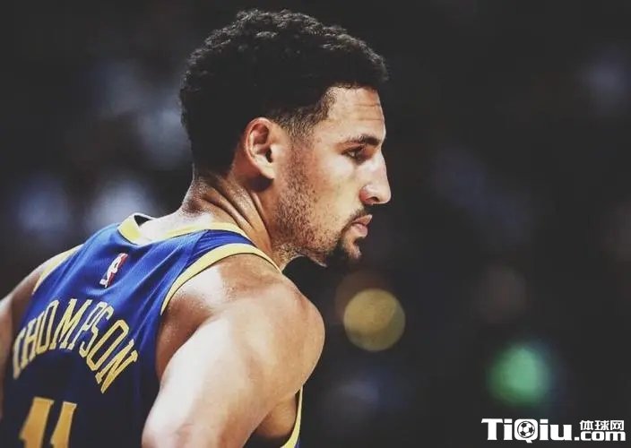 勇士输球输人内讧不断