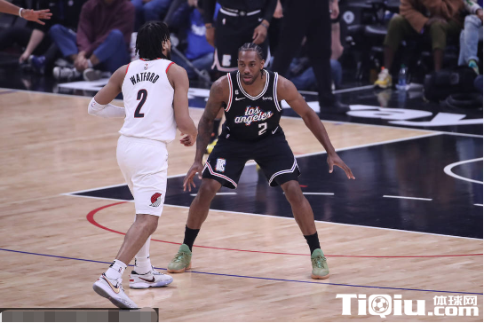 快船逆转开拓者升至第5位