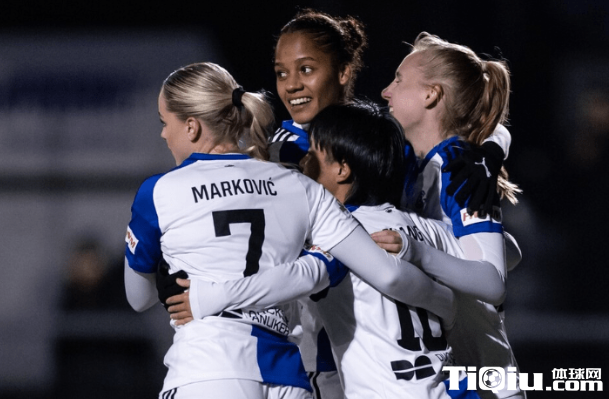 中国女足张琳艳中场又建功