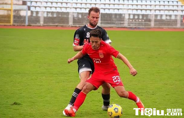 中国男足被打回原形