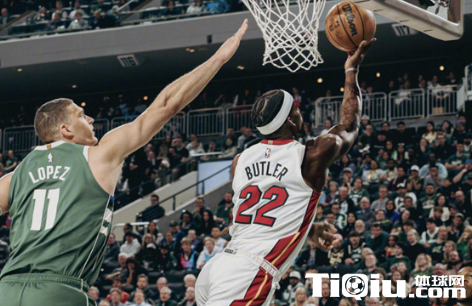 雄鹿126-128取胜热火