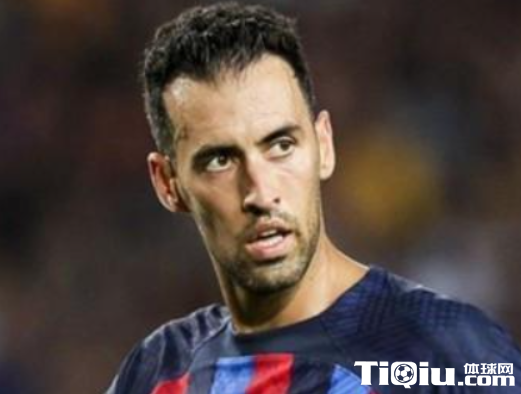 布斯克茨即与巴萨续约至2024年