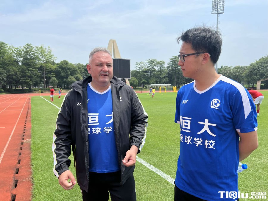 解读广州队新帅萨尔瓦多