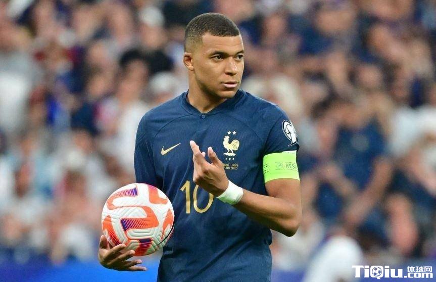 巴尔筹资1.8亿引进姆巴佩加盟