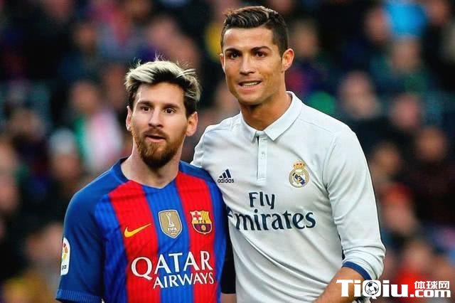 梅西夺四大荣誉力压C罗