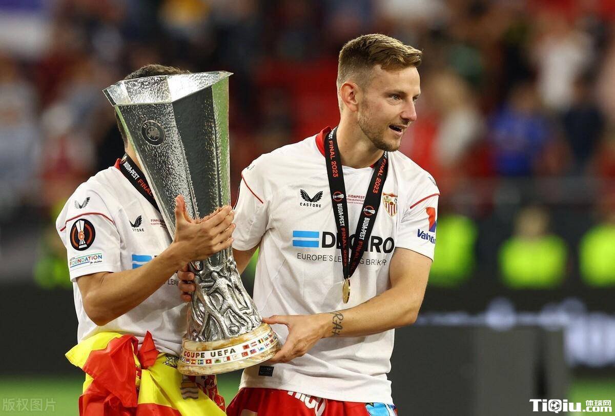 冰岛劲旅2场进12个球进第2轮