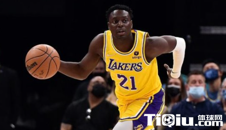 太阳上周试训了达伦科里森