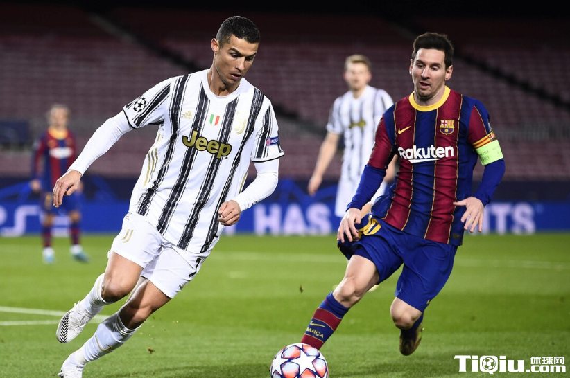 70万人参与投票梅西暂时领先C罗