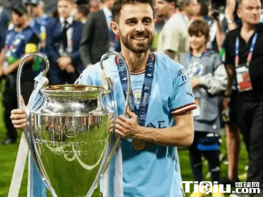 利雅得新月7000万欧元报价B席