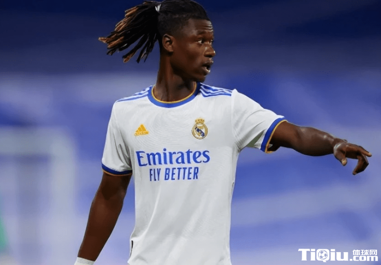 姆巴佩来到皇马抢夺7号球衣