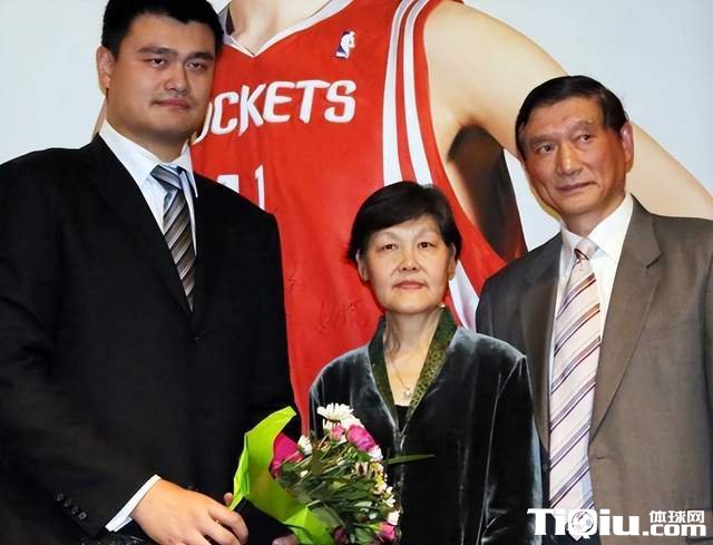 姚明全家平均身高超2米