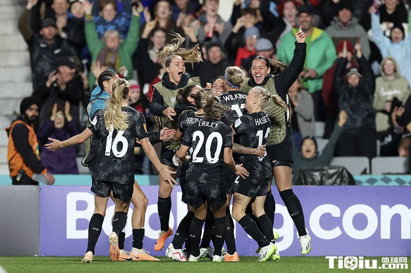 女足世界杯2大东道主全赢