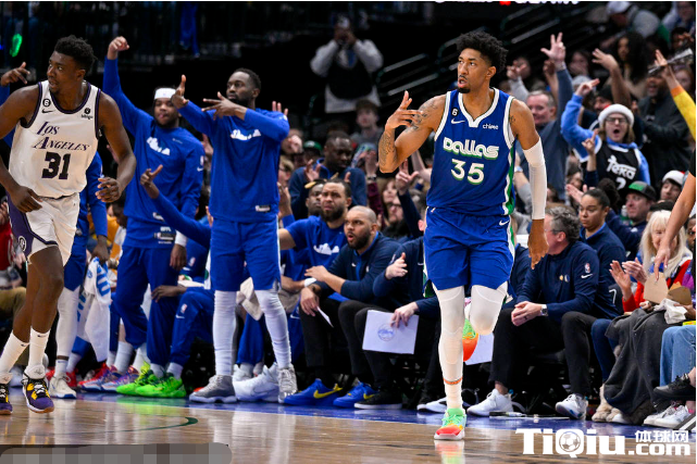 湖人或和伍德订立合约