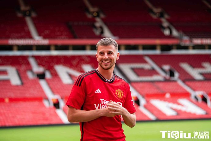 为何曼联在转会中一直吃亏