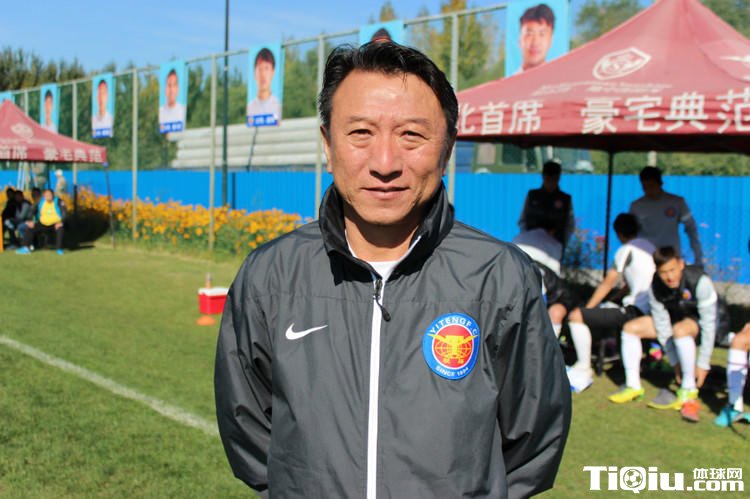 胡锡进点评掌掴裁判事件