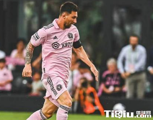 梅西攻破100支俱乐部球队